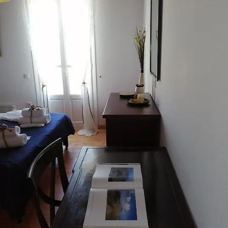 House Of Clouds 度假居 Arnados